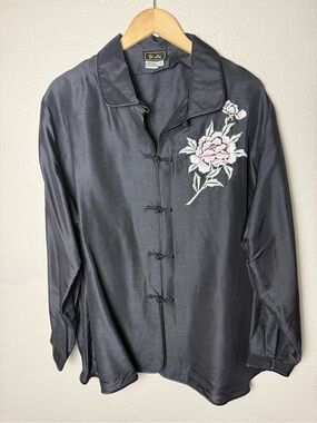 Yi Lin Black 100% Silk Embroidered Top with Floral Detail